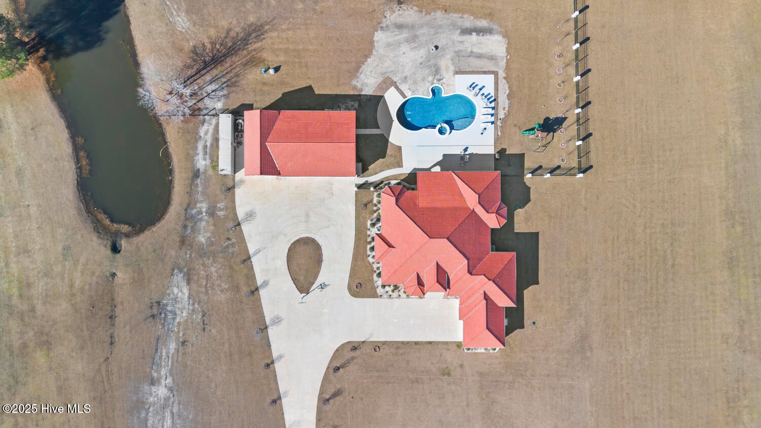 Jacksonville, North Carolina, 28540, United States, 5 Bedrooms Bedrooms, ,6 BathroomsBathrooms,Residential,Active,2006803