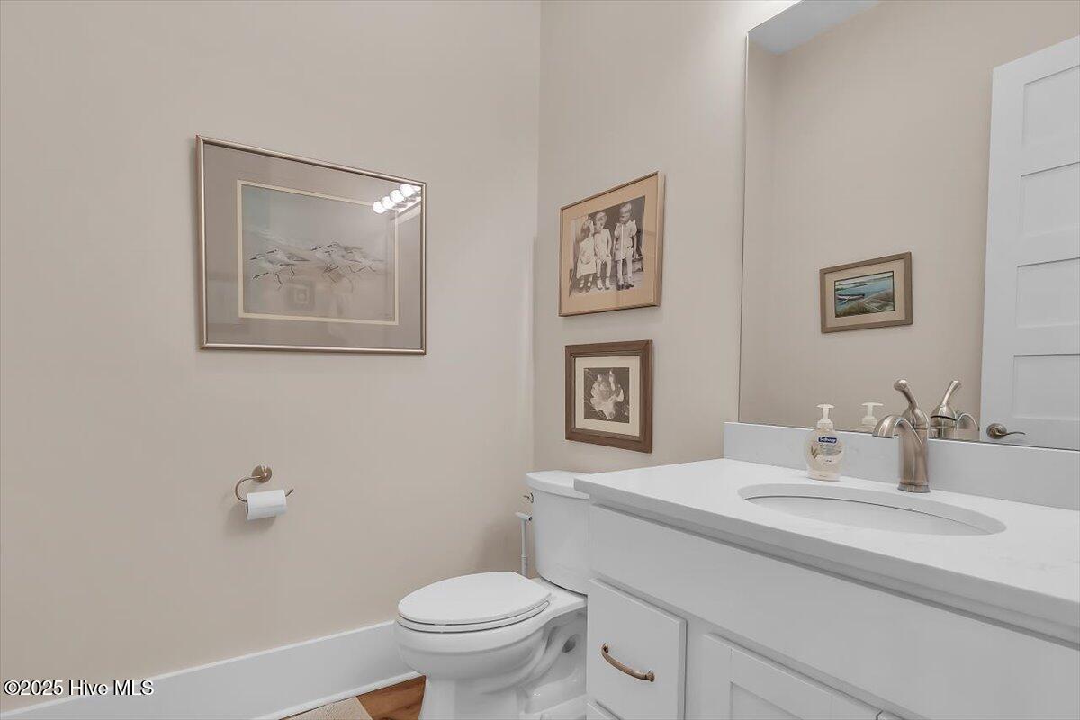 Morehead City, North Carolina, 28557, United States, 3 Bedrooms Bedrooms, ,4 BathroomsBathrooms,Residential,Active,2007117