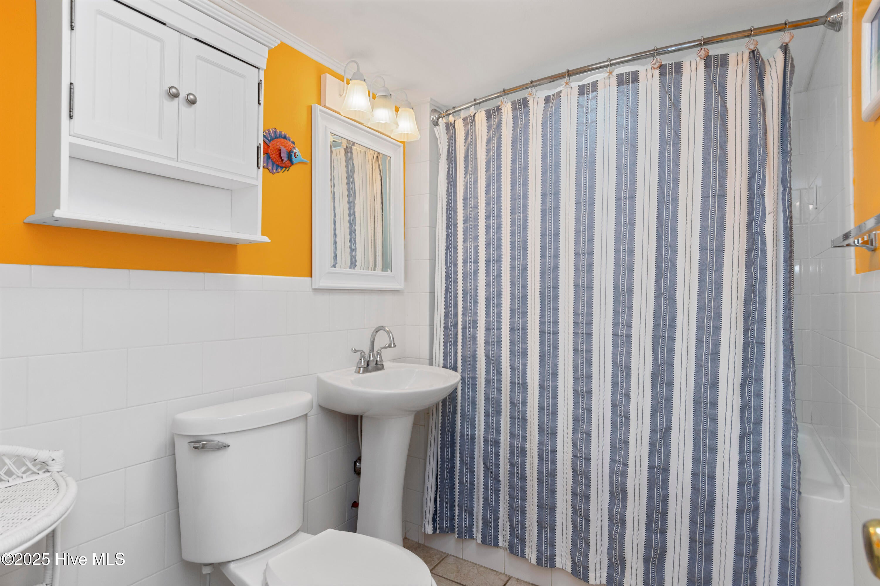 Emerald Isle, North Carolina, 28594, United States, 7 Bedrooms Bedrooms, ,4 BathroomsBathrooms,Residential,Active,1993661