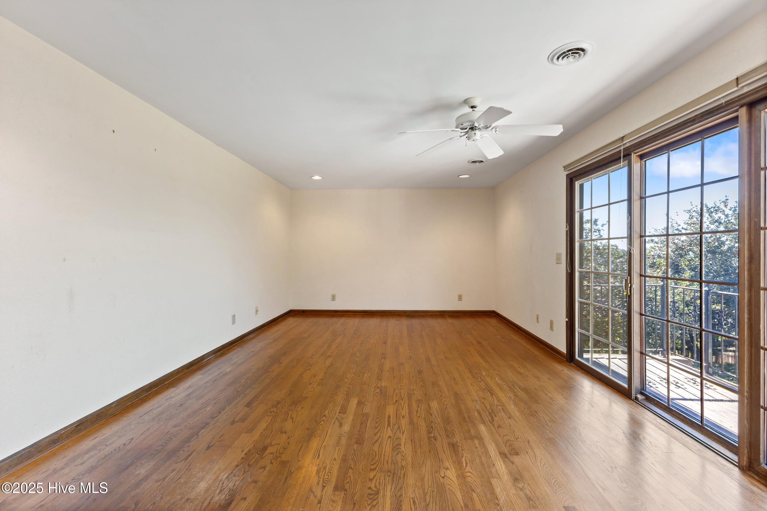 Wilmington, North Carolina, 28412, United States, 4 Bedrooms Bedrooms, ,3 BathroomsBathrooms,Residential,Active,1990605