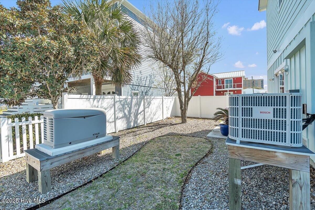 Morehead City, North Carolina, 28557, United States, 3 Bedrooms Bedrooms, ,4 BathroomsBathrooms,Residential,Active,2007117