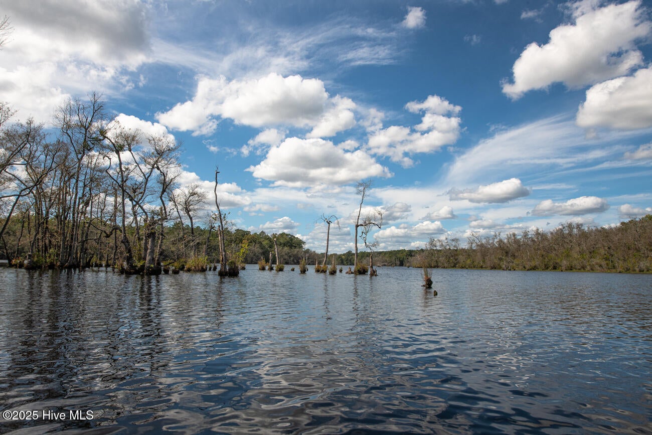 Rockingham, North Carolina, 28379, United States, 2 Bedrooms Bedrooms, ,3 BathroomsBathrooms,Residential,Active,1963276