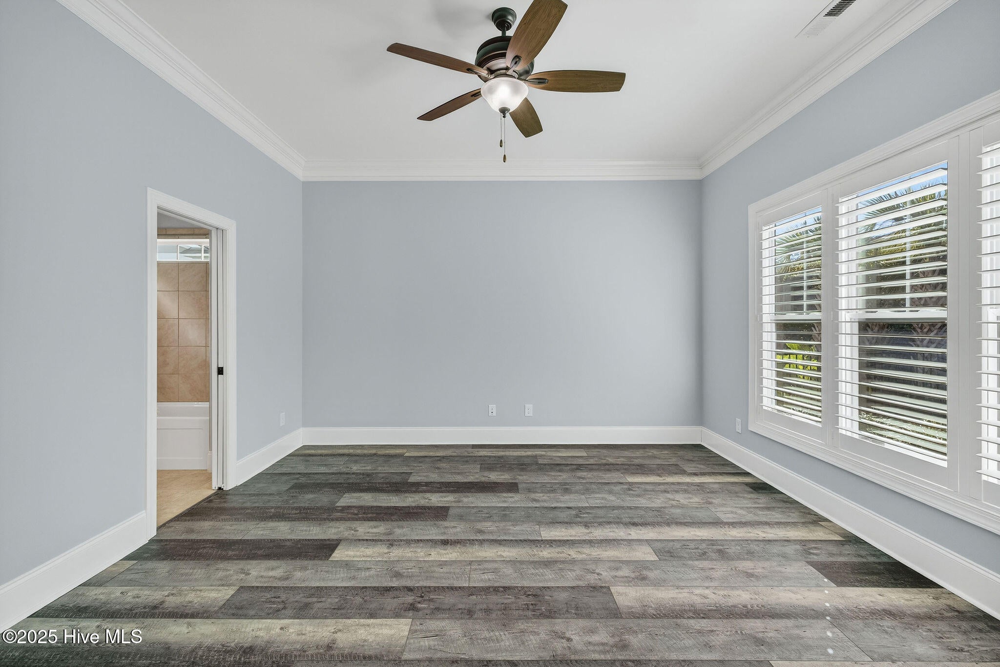 Wilmington, North Carolina, 28409, United States, 4 Bedrooms Bedrooms, ,5 BathroomsBathrooms,Residential,Active,1993650