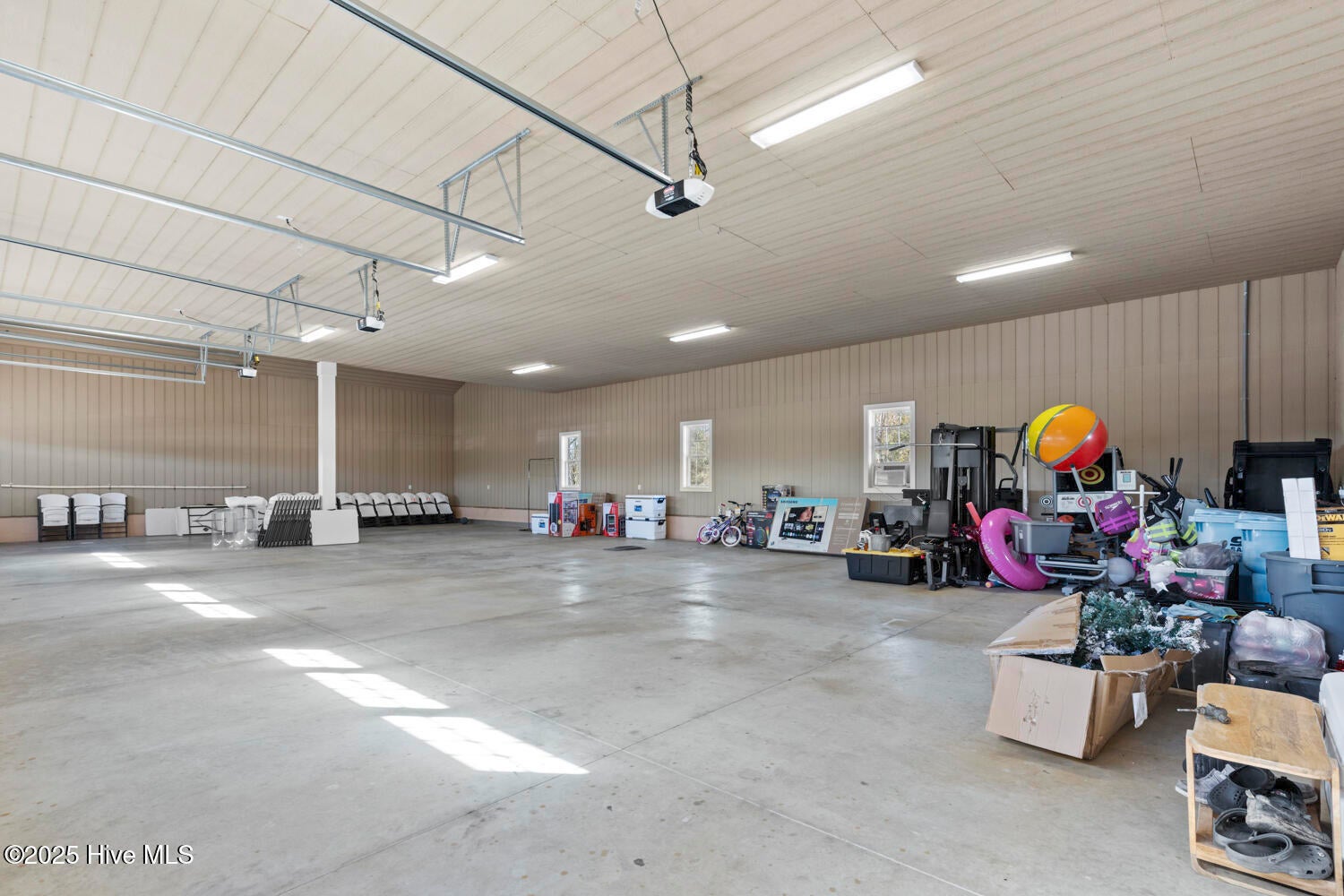 Jacksonville, North Carolina, 28540, United States, 5 Bedrooms Bedrooms, ,6 BathroomsBathrooms,Residential,Active,2006803