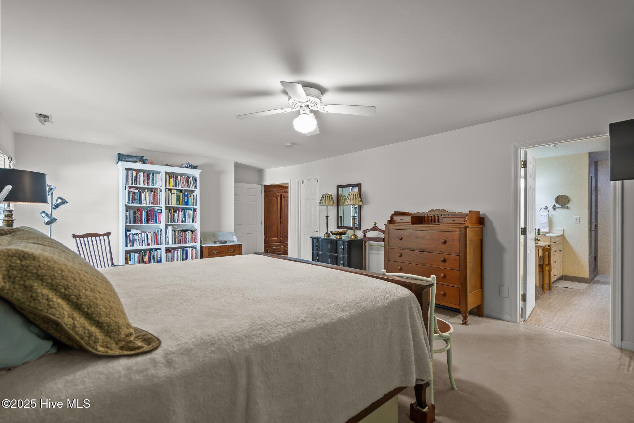 Wilmington, North Carolina, 28409, United States, 4 Bedrooms Bedrooms, ,4 BathroomsBathrooms,Residential,Active,1820493