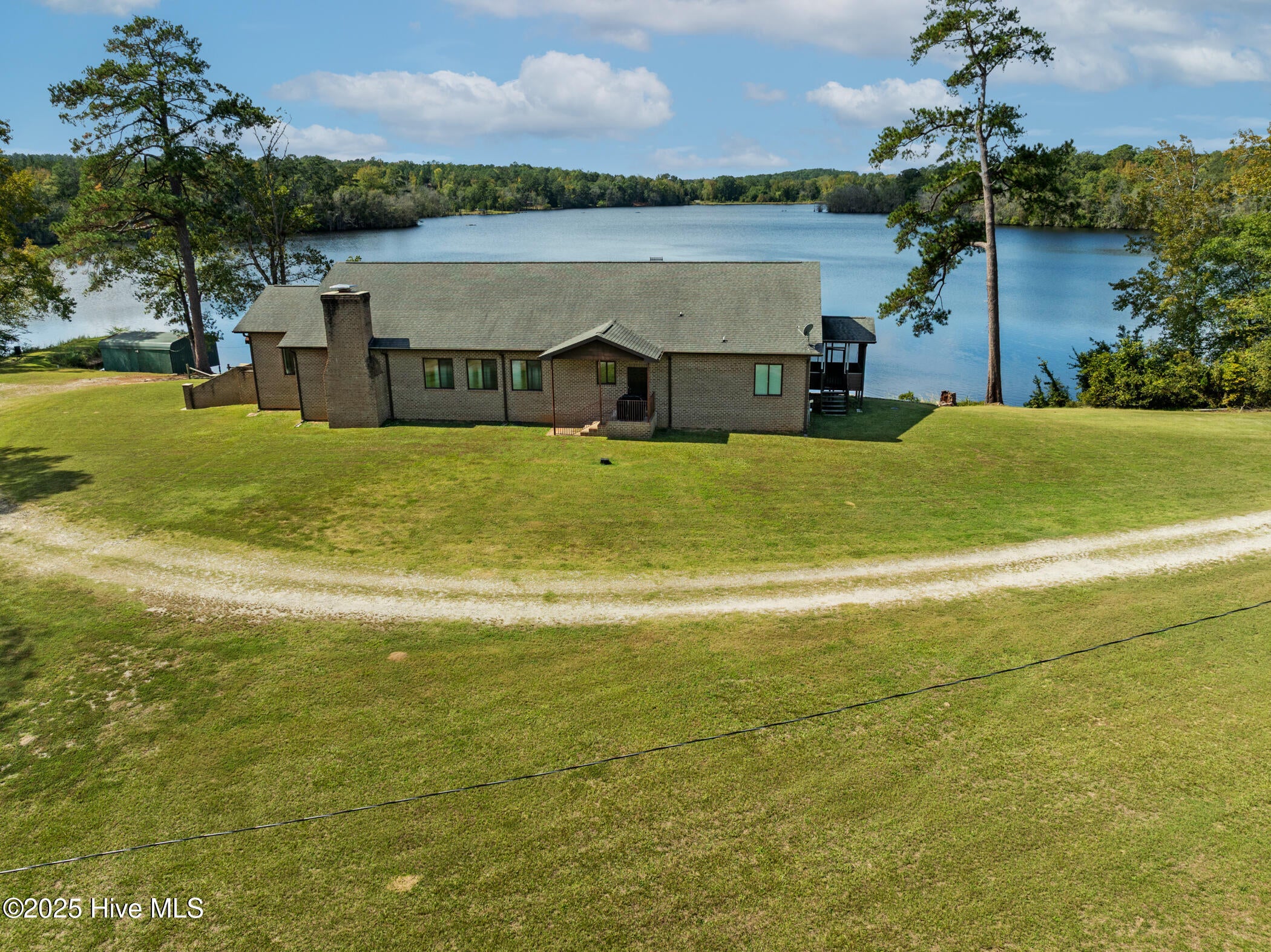 Rockingham, North Carolina, 28379, United States, 2 Bedrooms Bedrooms, ,3 BathroomsBathrooms,Residential,Active,1963276