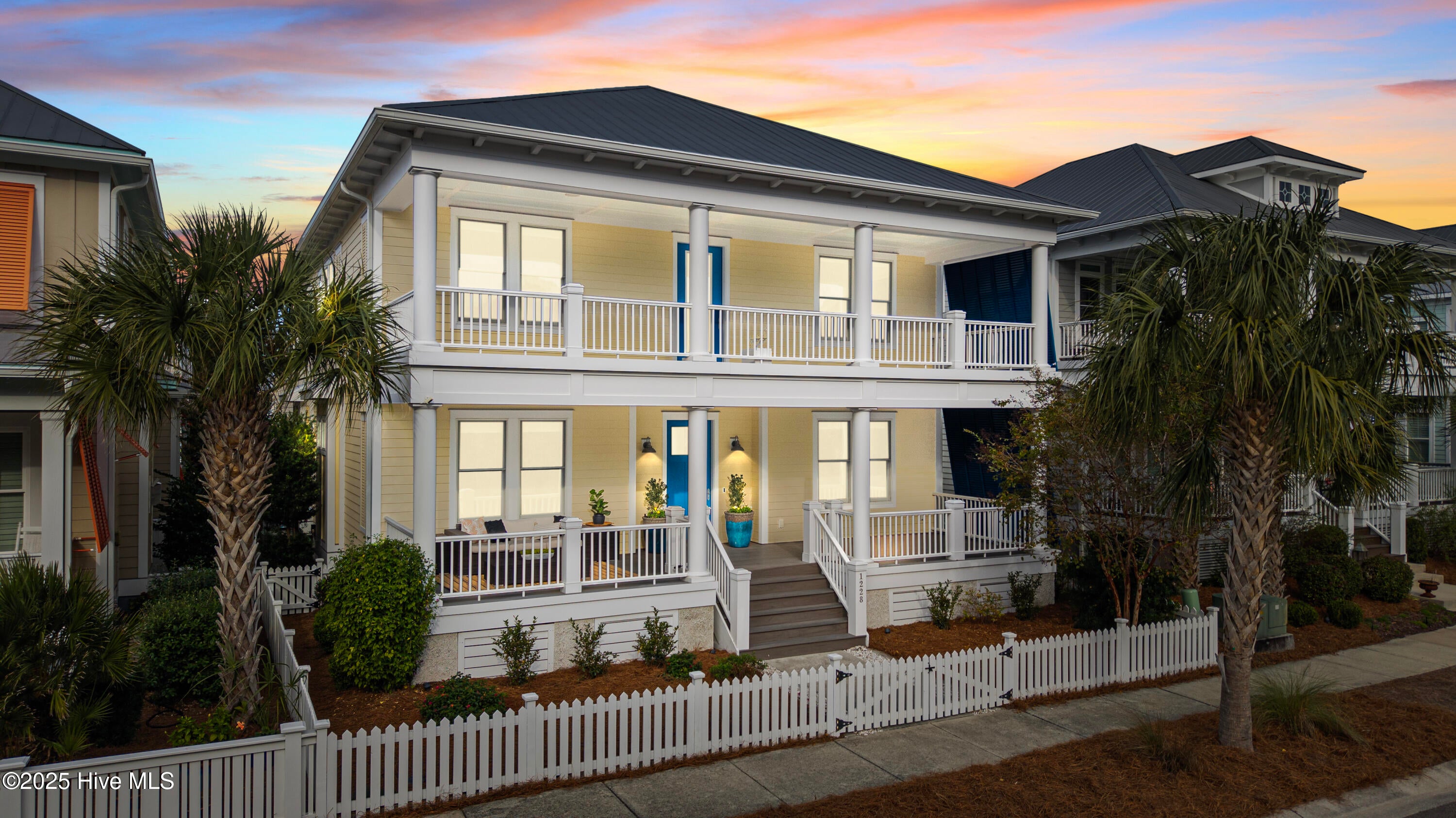 Carolina Beach, North Carolina, 28428, United States, 5 Bedrooms Bedrooms, ,4 BathroomsBathrooms,Residential,Active,1970929