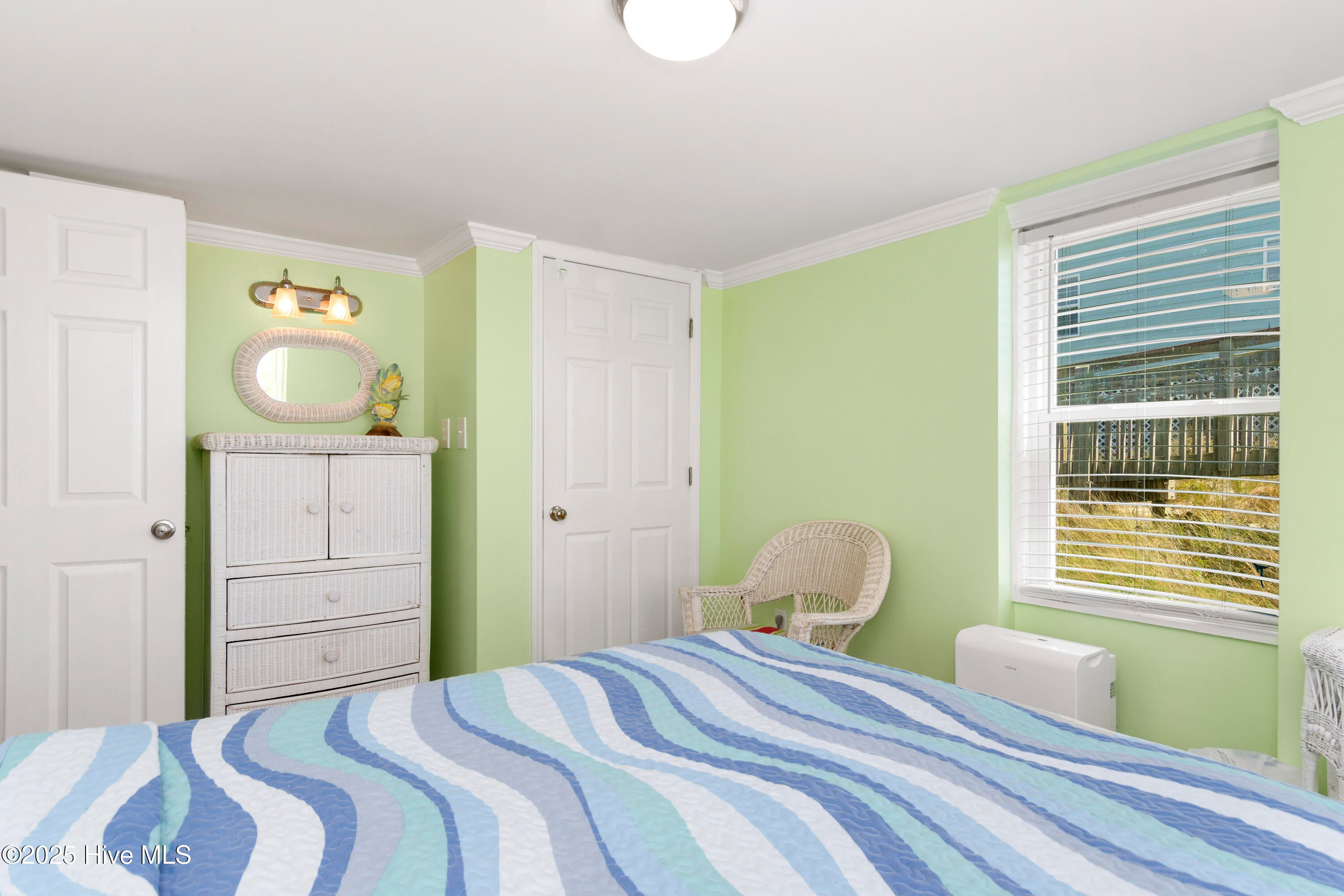 Emerald Isle, North Carolina, 28594, United States, 7 Bedrooms Bedrooms, ,4 BathroomsBathrooms,Residential,Active,1993661