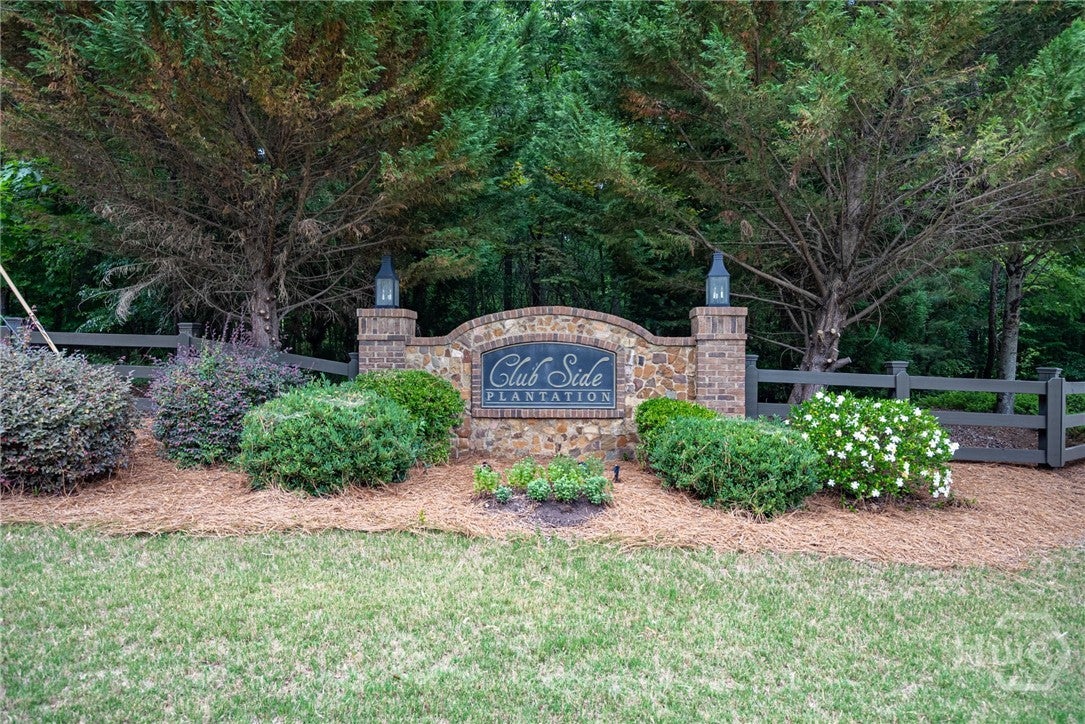 Statham, Georgia, 30666, United States, 6 Bedrooms Bedrooms, ,8 BathroomsBathrooms,Residential,Active,2051977