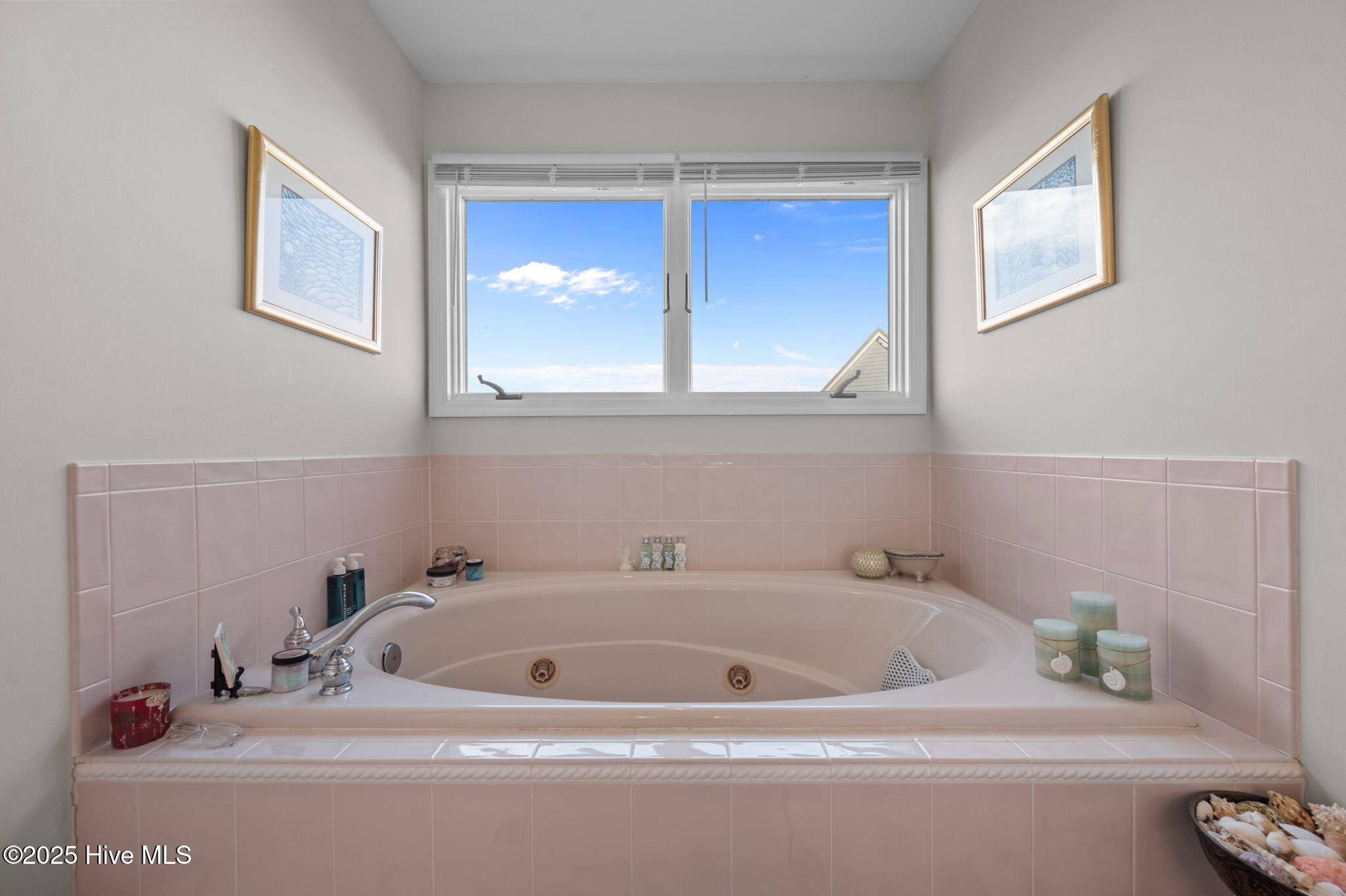 North Topsail Beach, North Carolina, 28460, United States, 3 Bedrooms Bedrooms, ,3 BathroomsBathrooms,Residential,Active,1988708