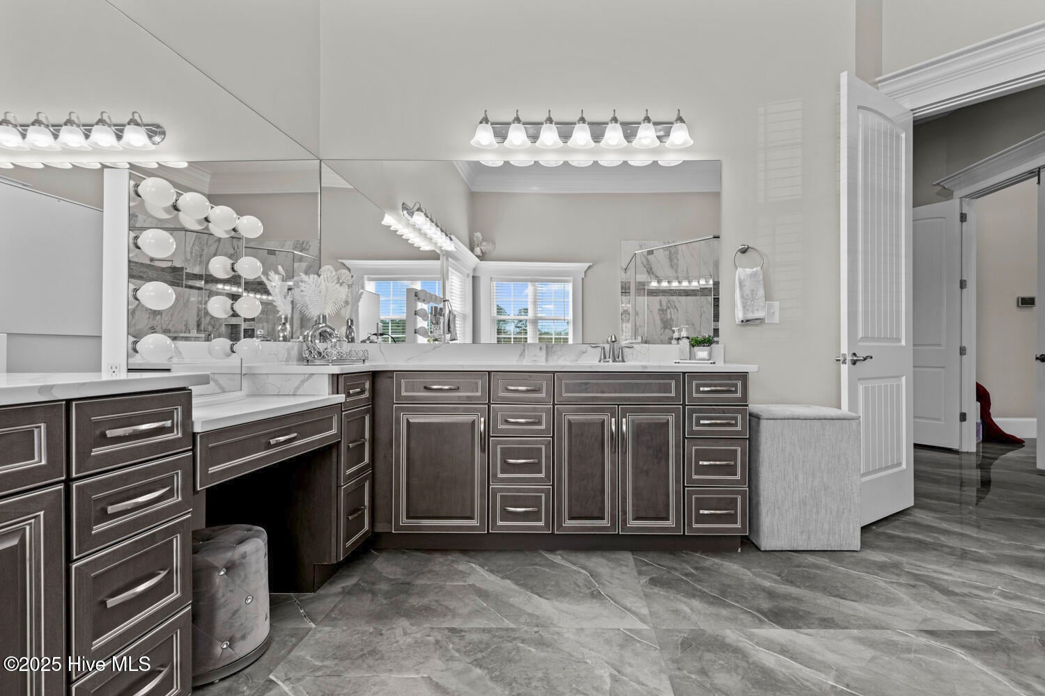 Jacksonville, North Carolina, 28540, United States, 5 Bedrooms Bedrooms, ,6 BathroomsBathrooms,Residential,Active,2006803