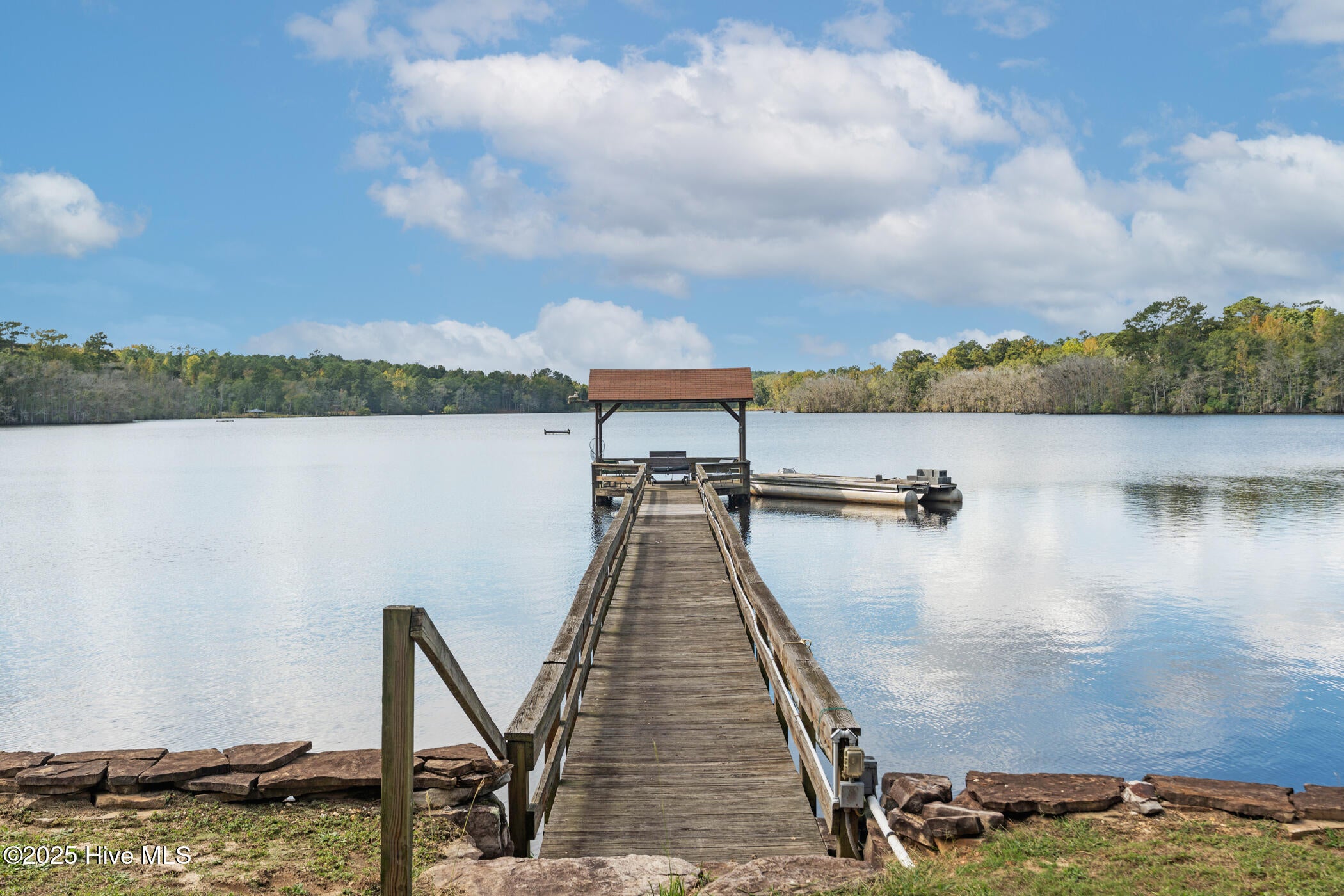 Rockingham, North Carolina, 28379, United States, 2 Bedrooms Bedrooms, ,3 BathroomsBathrooms,Residential,Active,1963276