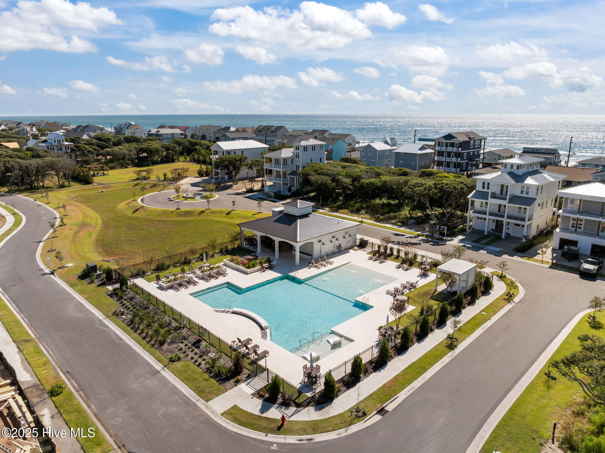Surf City, North Carolina, 28445, United States, 6 Bedrooms Bedrooms, ,5 BathroomsBathrooms,Residential,Active,1951794