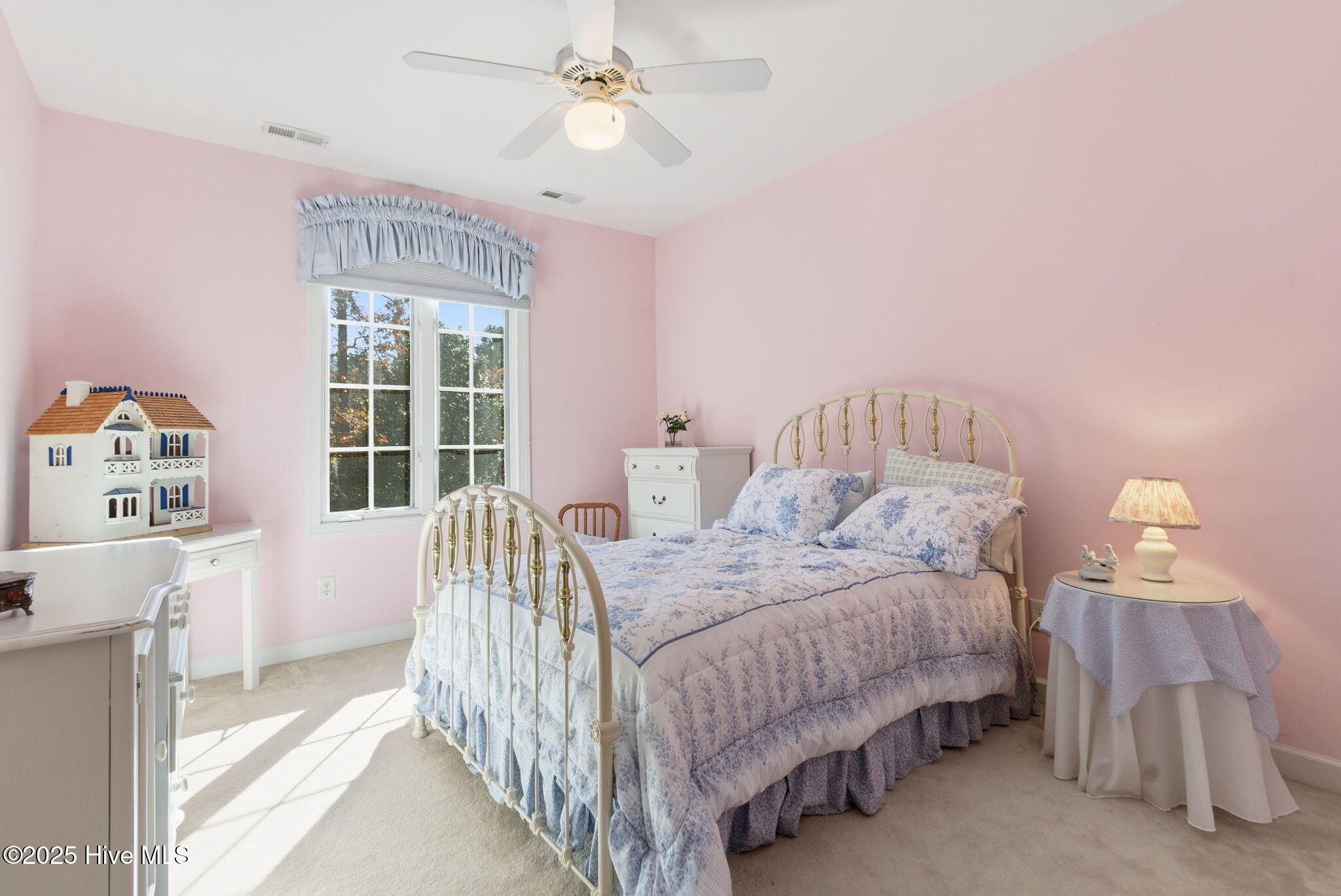 Durham, North Carolina, 27705, United States, 5 Bedrooms Bedrooms, ,5 BathroomsBathrooms,Residential,Active,1997609