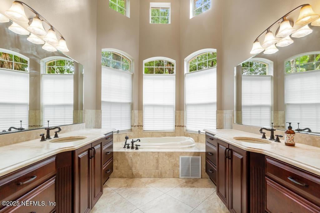 Flagler Beach, Florida, 32136, United States, ,5 BathroomsBathrooms,Residential,Active,1843844