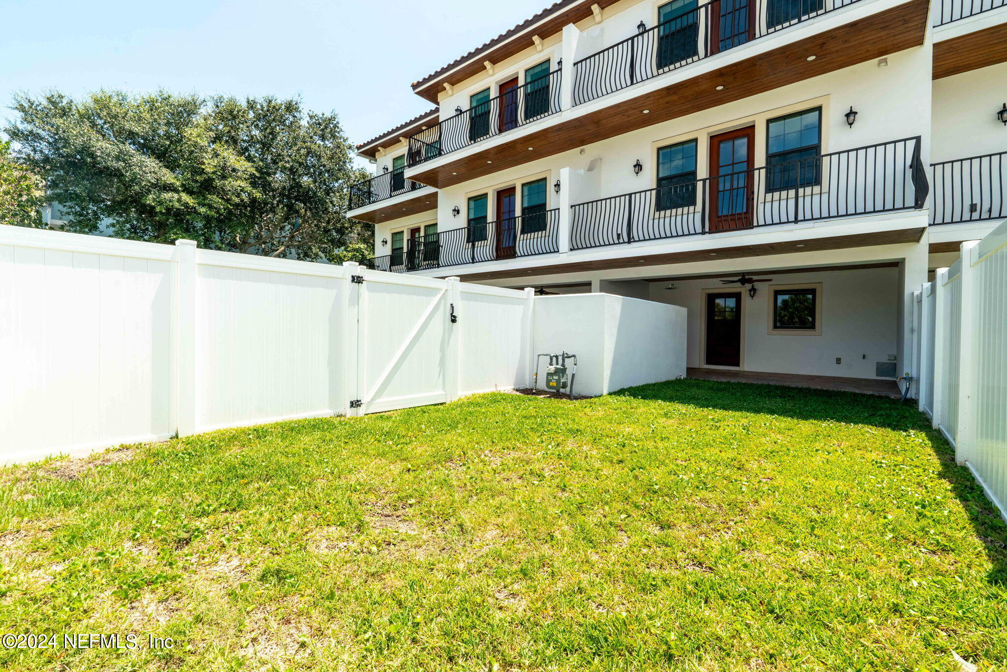 Jacksonville Beach, Florida, 32250, United States, 3 Bedrooms Bedrooms, ,4 BathroomsBathrooms,Residential,Active,1748237