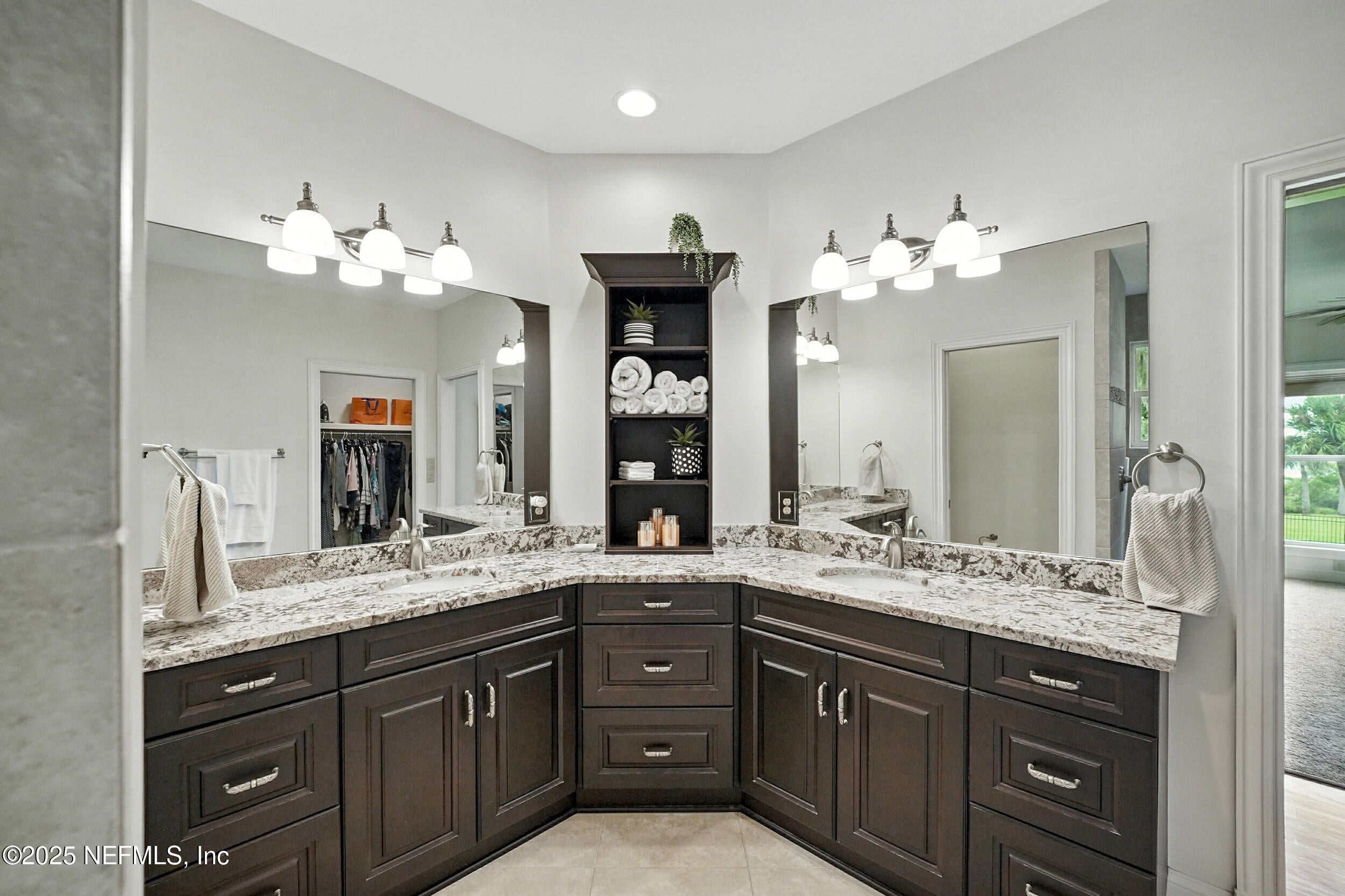 Fernandina Beach, Florida, 32034, United States, 4 Bedrooms Bedrooms, ,3 BathroomsBathrooms,Residential,Active,1944040