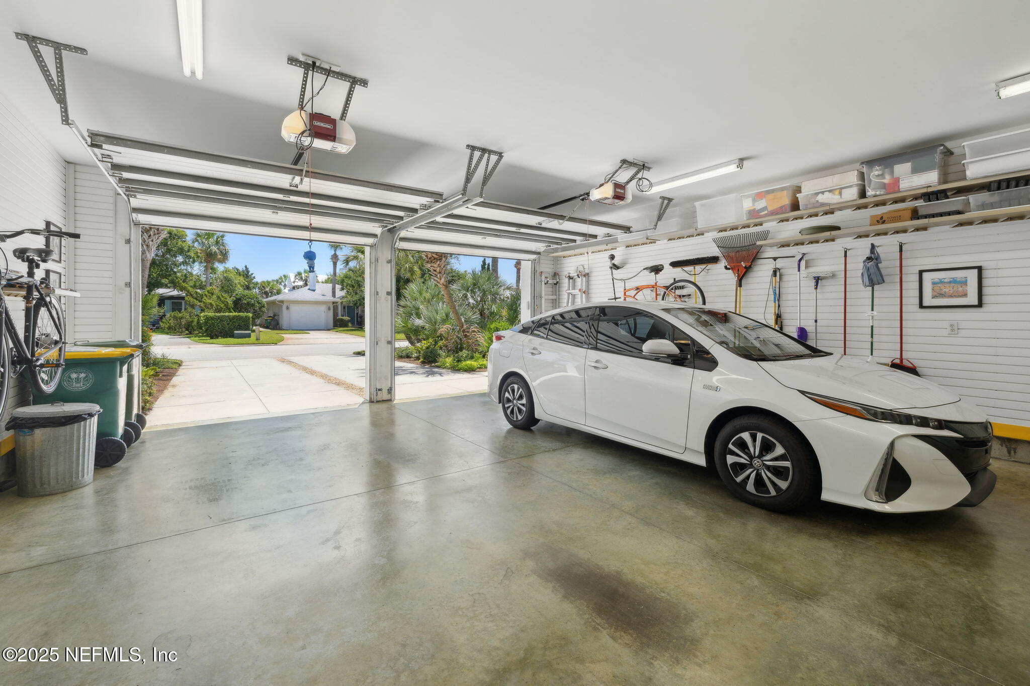 Jacksonville Beach, Florida, 32250, United States, 3 Bedrooms Bedrooms, ,4 BathroomsBathrooms,Residential,Active,1933900