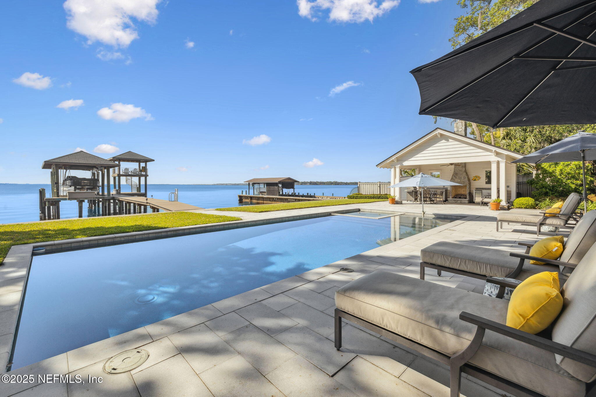 Jacksonville, Florida, 32205, United States, 6 Bedrooms Bedrooms, ,8 BathroomsBathrooms,Residential,Active,1787156