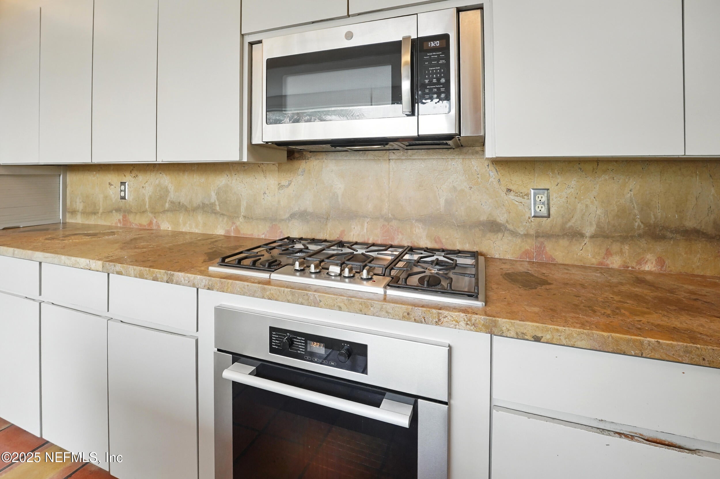 Atlantic Beach, Florida, 32233, United States, ,4 BathroomsBathrooms,Residential,Active,1823989