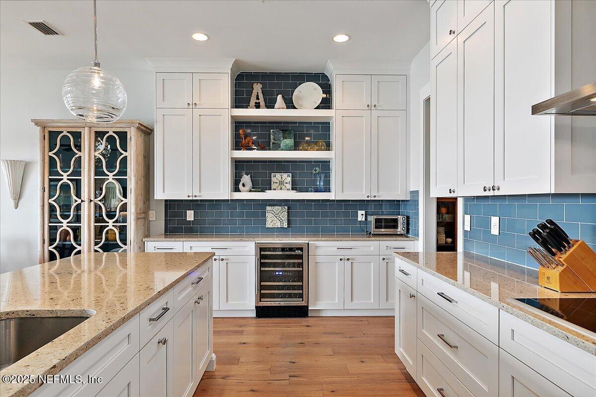 Jacksonville Beach, Florida, 32250, United States, ,4 BathroomsBathrooms,Residential,Active,1820458