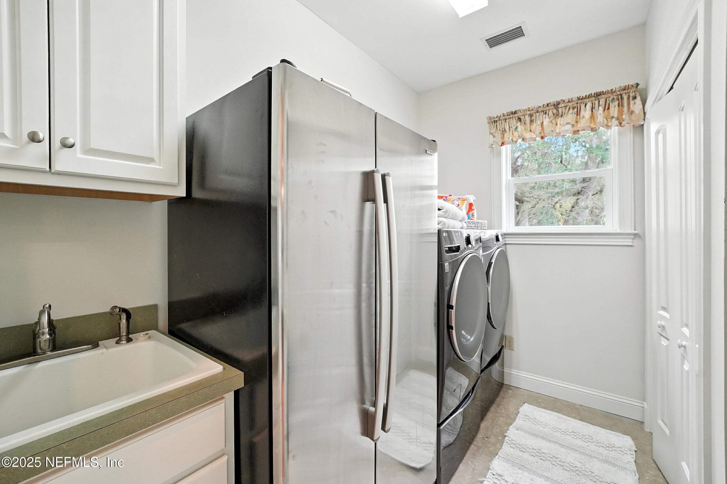 Fernandina Beach, Florida, 32034, United States, 4 Bedrooms Bedrooms, ,3 BathroomsBathrooms,Residential,Active,1944040