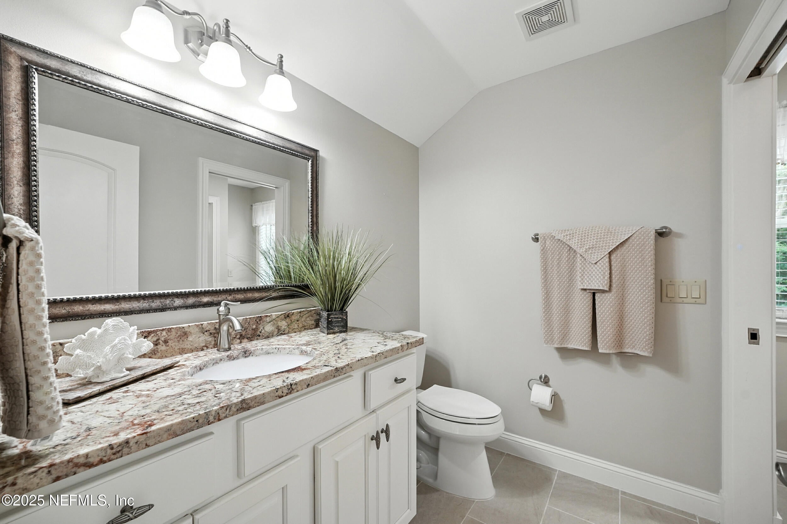 Fernandina Beach, Florida, 32034, United States, 4 Bedrooms Bedrooms, ,3 BathroomsBathrooms,Residential,Active,1944040