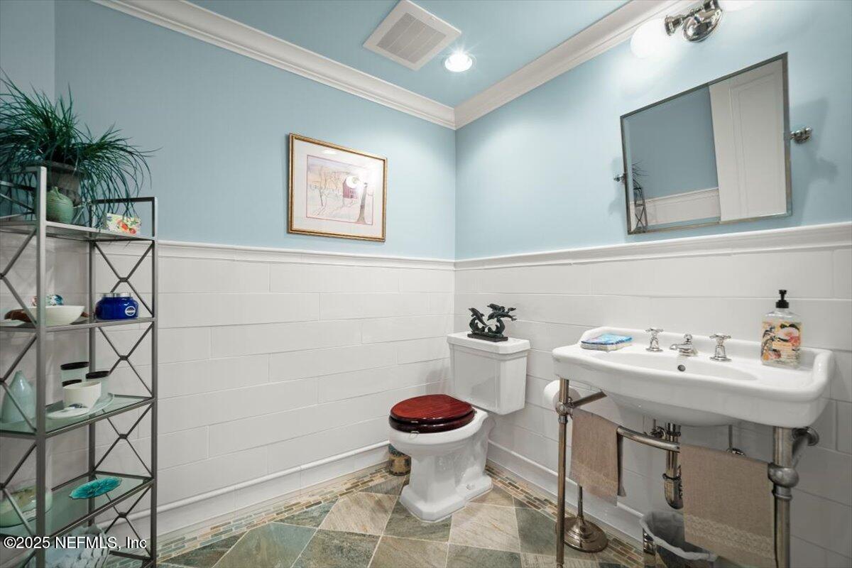 Jacksonville Beach, Florida, 32250, United States, 4 Bedrooms Bedrooms, ,5 BathroomsBathrooms,Residential,Active,1824537