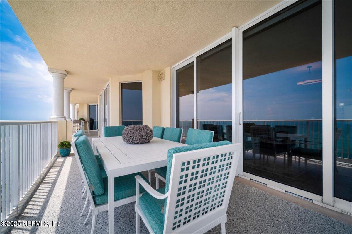 Jacksonville Beach, Florida, 32250, United States, 4 Bedrooms Bedrooms, ,5 BathroomsBathrooms,Residential,Active,1824537