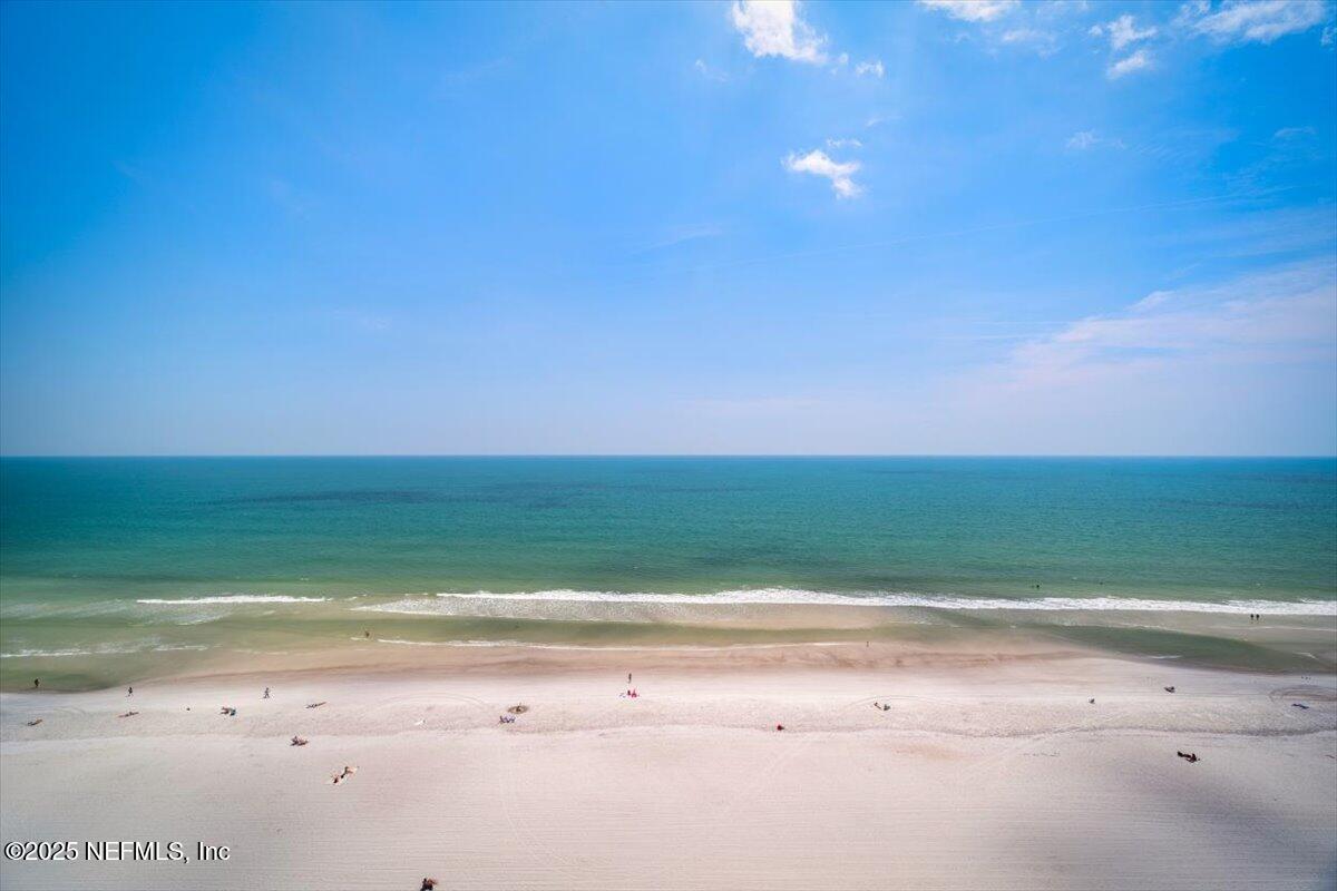 Jacksonville Beach, Florida, 32250, United States, 4 Bedrooms Bedrooms, ,5 BathroomsBathrooms,Residential,Active,1824537
