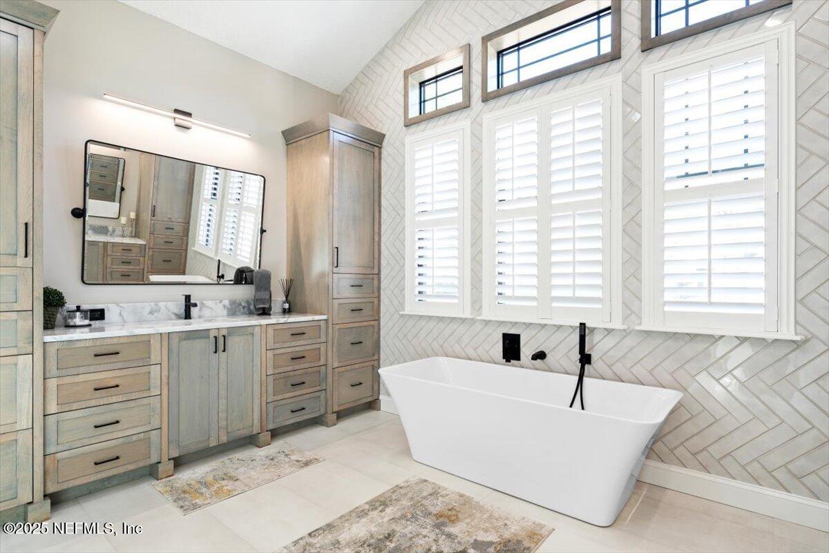 St. Johns, Florida, 32259, United States, 6 Bedrooms Bedrooms, ,6 BathroomsBathrooms,Residential,Active,1946310