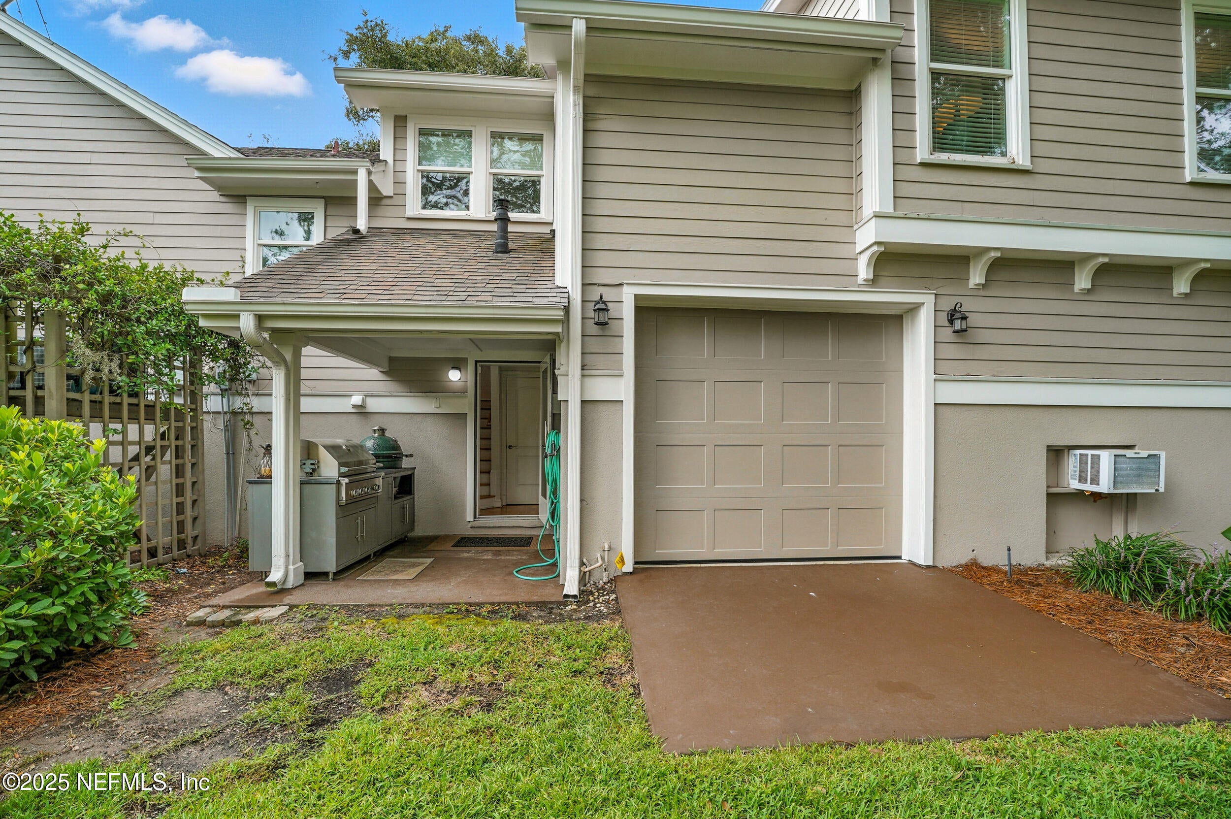 Fernandina Beach, Florida, 32034, United States, 4 Bedrooms Bedrooms, ,3 BathroomsBathrooms,Residential,Active,1944040