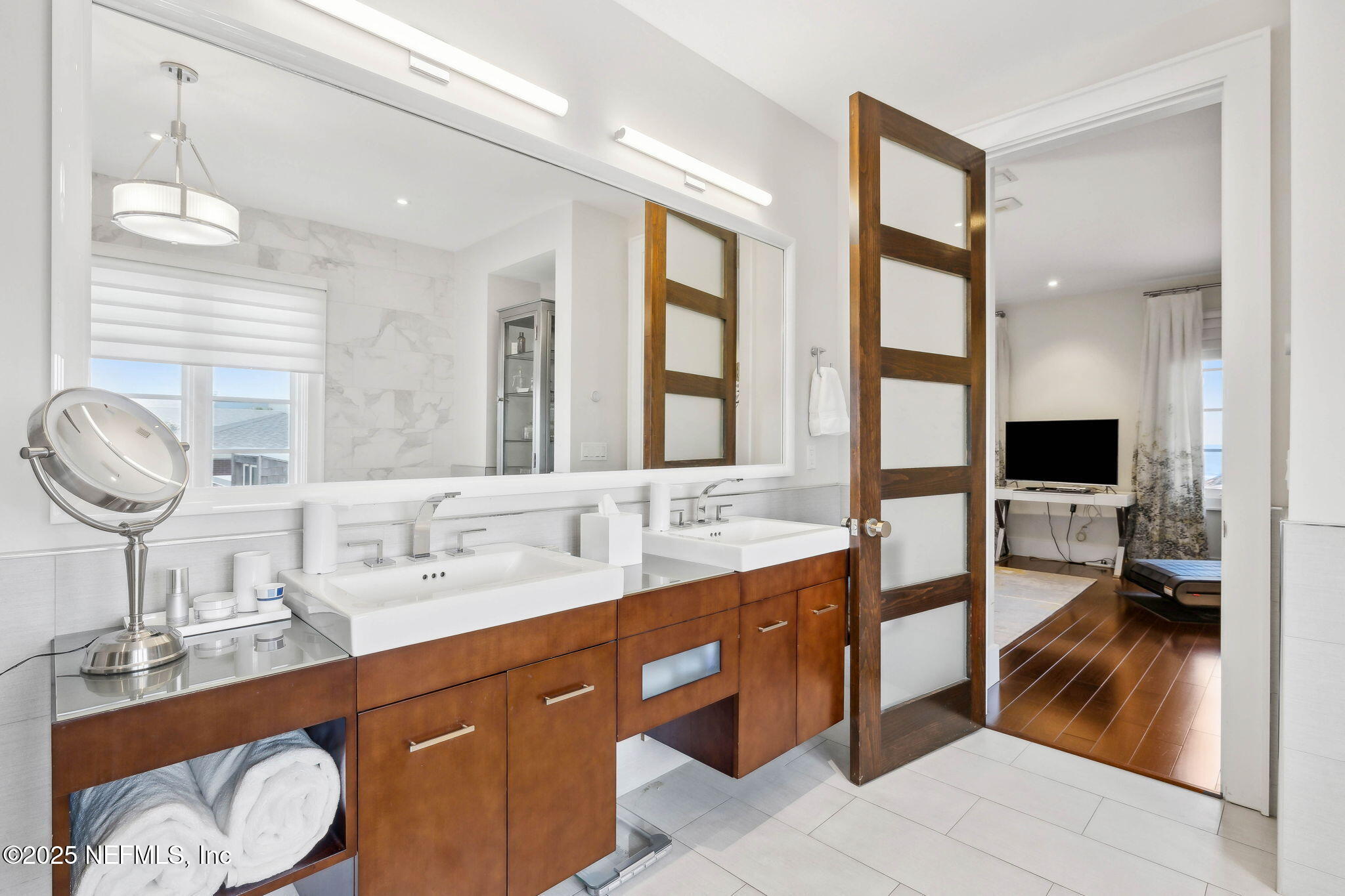 Jacksonville Beach, Florida, 32250, United States, 3 Bedrooms Bedrooms, ,4 BathroomsBathrooms,Residential,Active,1788556