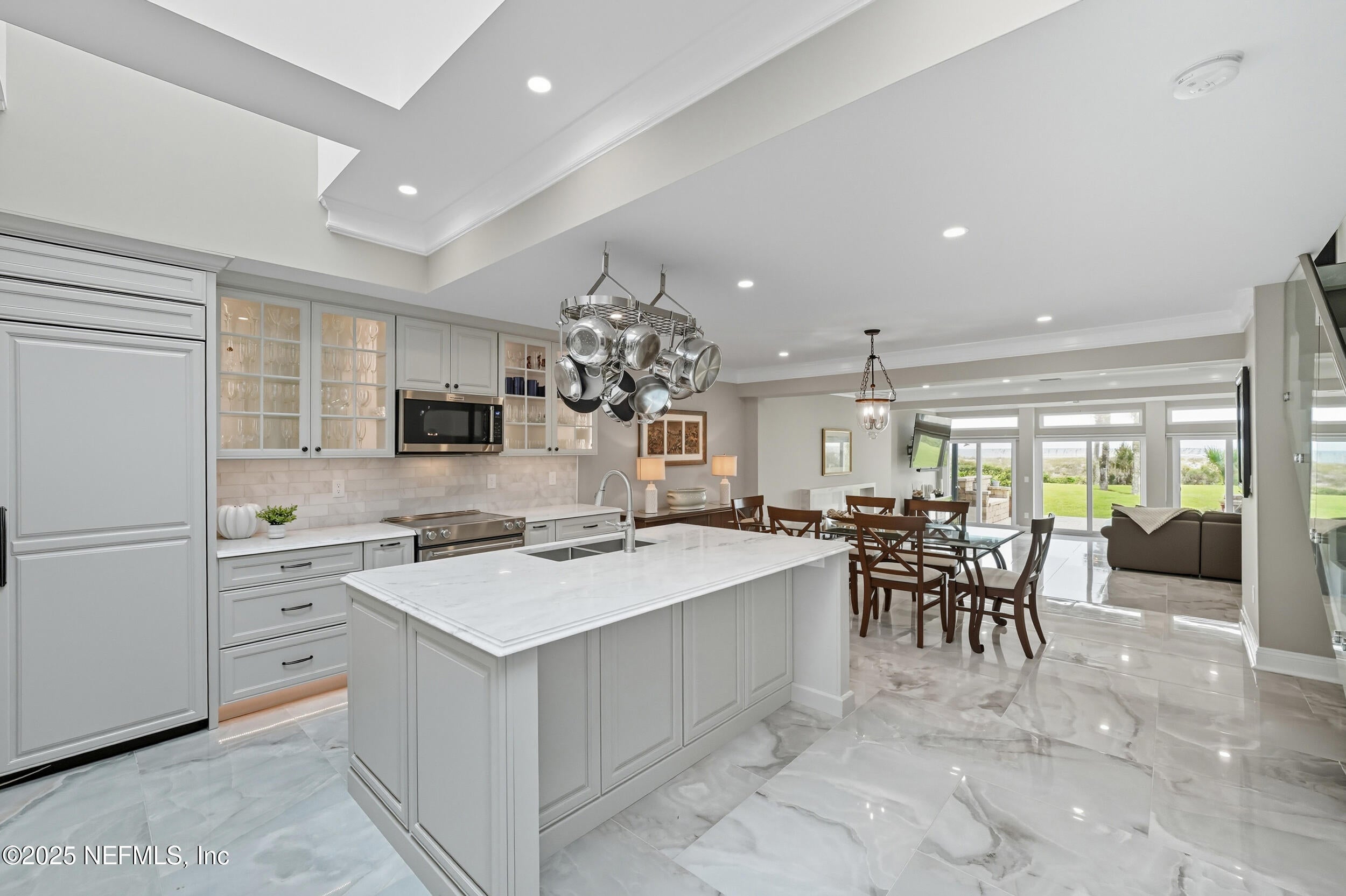 Atlantic Beach, Florida, 32233, United States, 3 Bedrooms Bedrooms, ,2 BathroomsBathrooms,Residential,Active,1953665