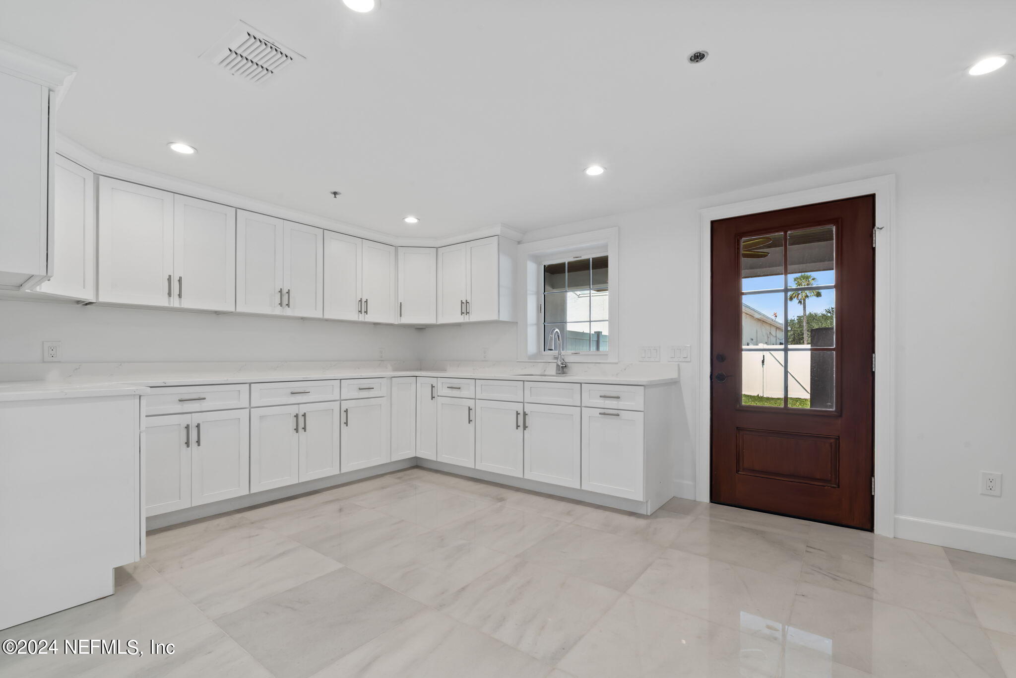 Jacksonville Beach, Florida, 32250, United States, 3 Bedrooms Bedrooms, ,4 BathroomsBathrooms,Residential,Active,1748237