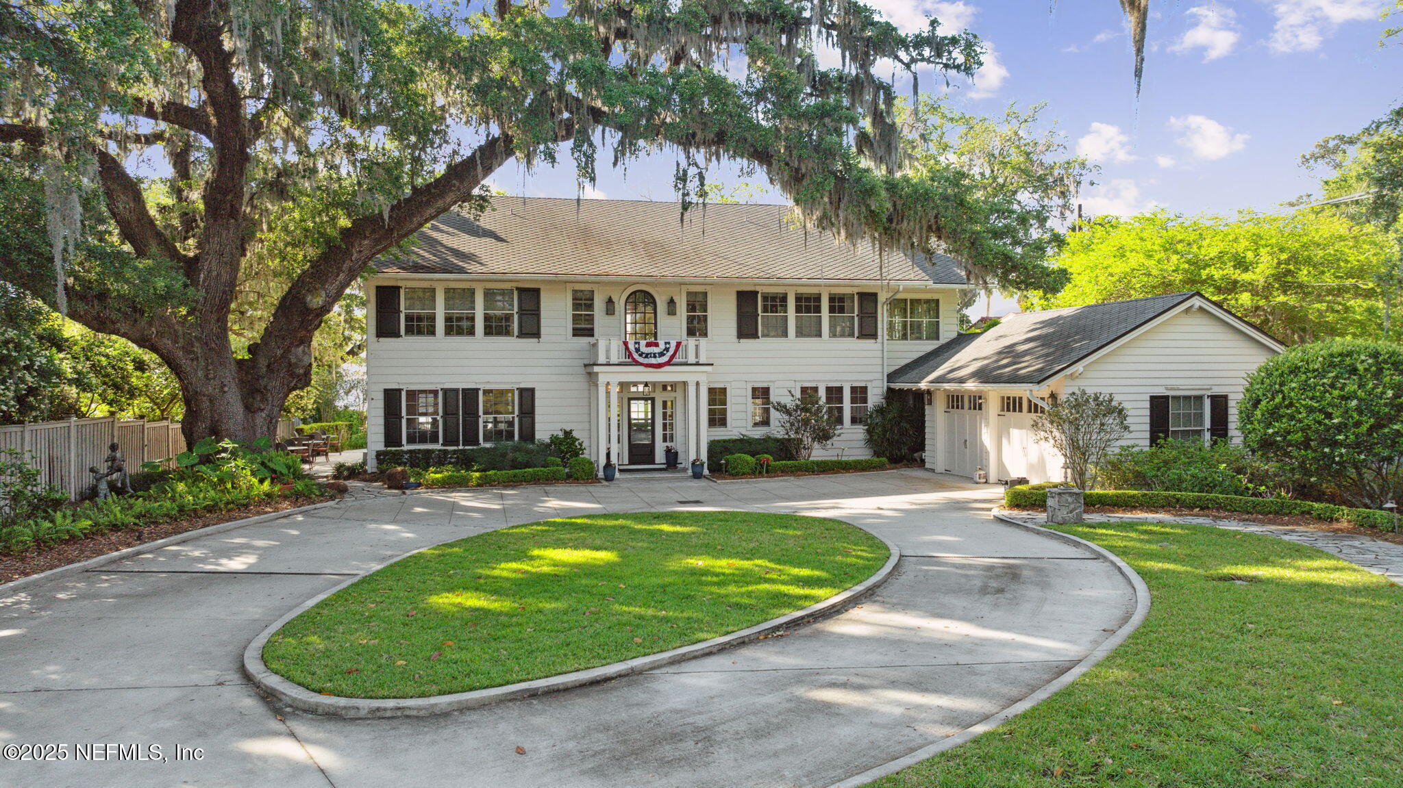 Jacksonville, Florida, 32205, United States, 6 Bedrooms Bedrooms, ,8 BathroomsBathrooms,Residential,Active,1787156