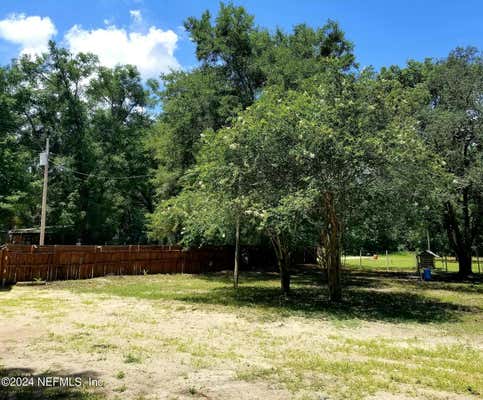 124 S EDGELINE RD, SATSUMA, FL 32189, photo 4 of 9