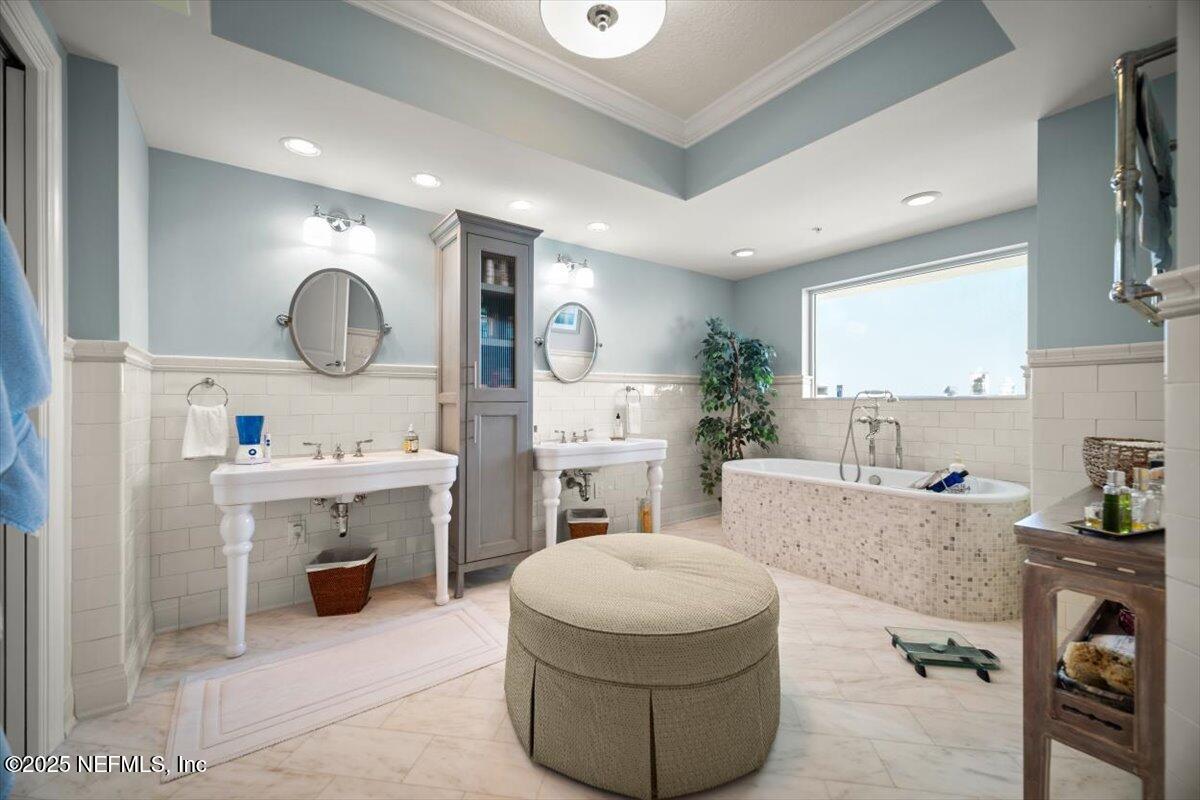 Jacksonville Beach, Florida, 32250, United States, 4 Bedrooms Bedrooms, ,5 BathroomsBathrooms,Residential,Active,1824537