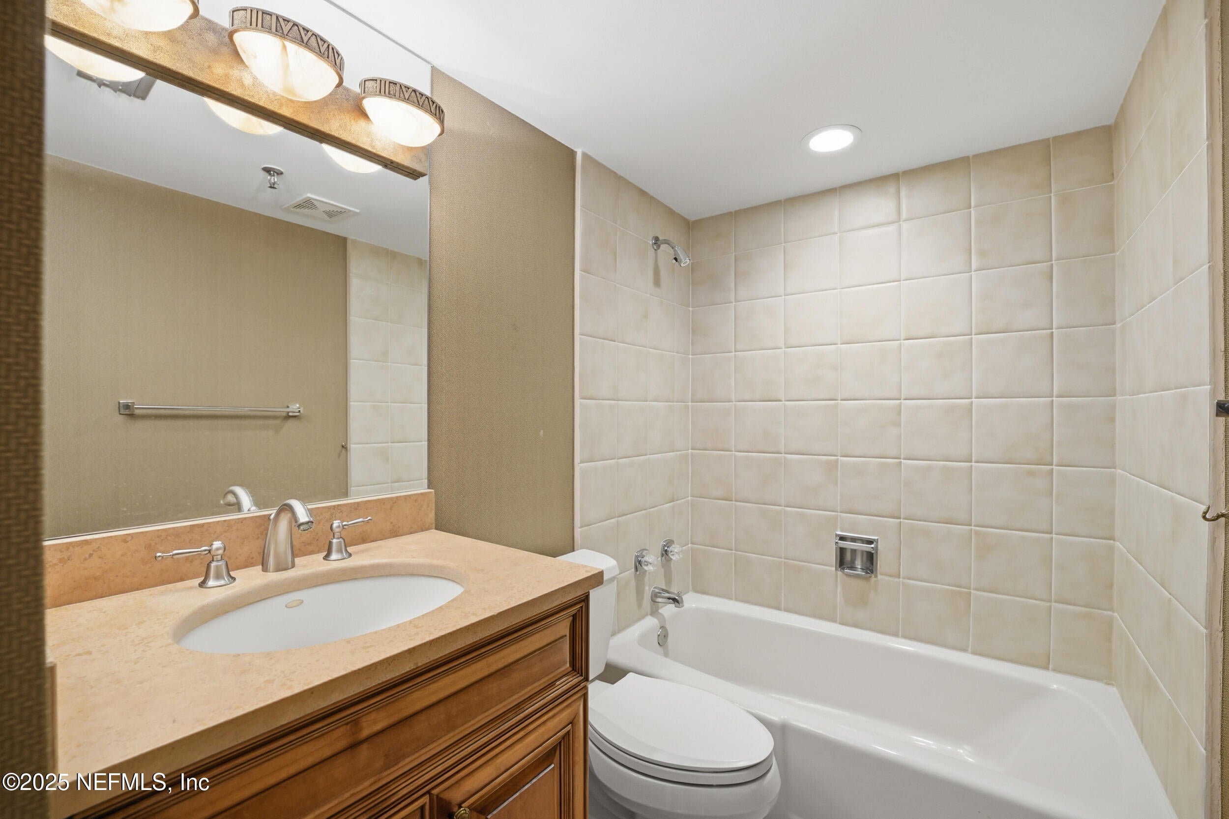 Jacksonville Beach, Florida, 32250, United States, 4 Bedrooms Bedrooms, ,4 BathroomsBathrooms,Residential,Active,1992556