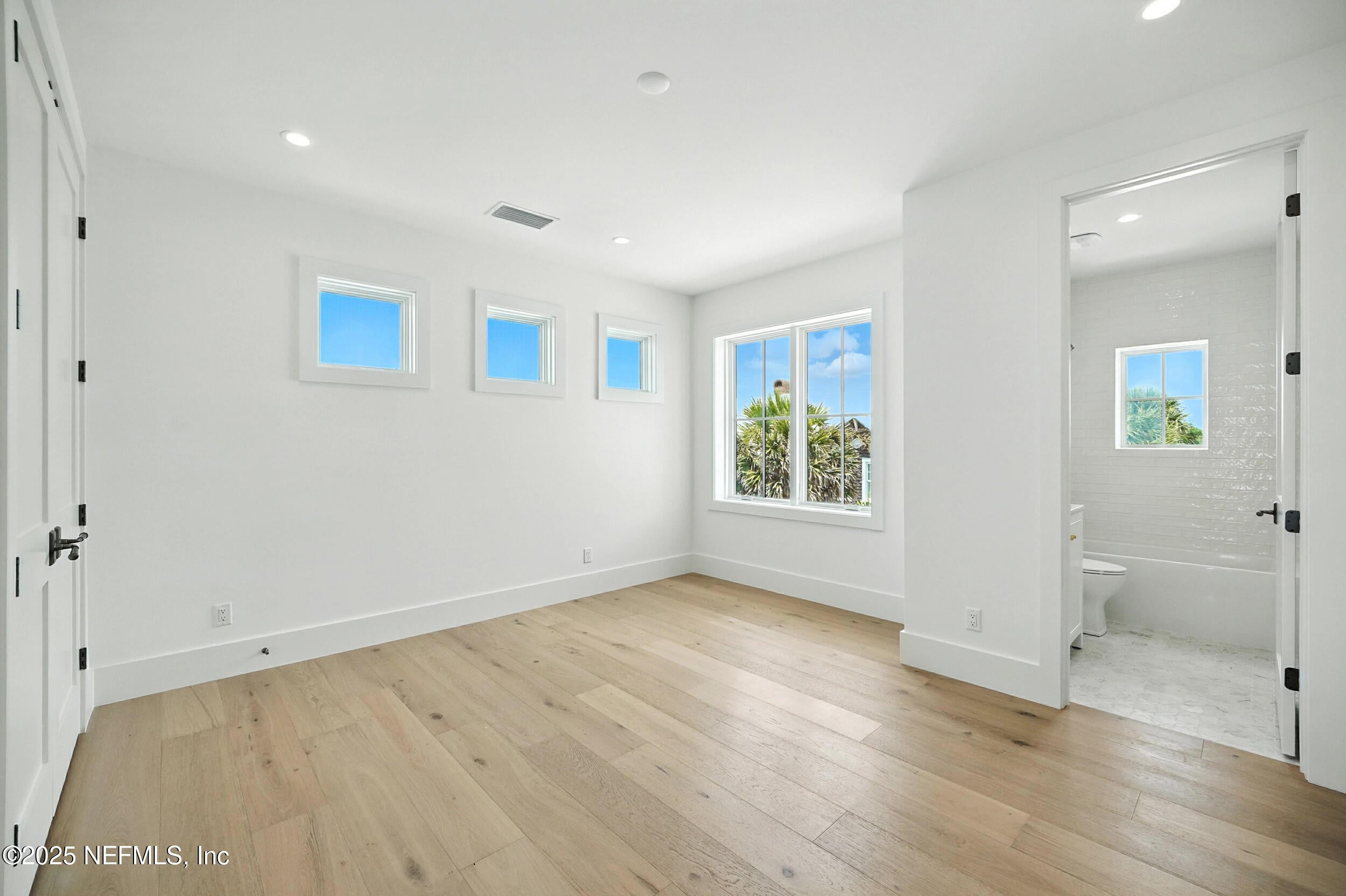 Neptune Beach, Florida, 32266, United States, 4 Bedrooms Bedrooms, ,5 BathroomsBathrooms,Residential,Active,1880181