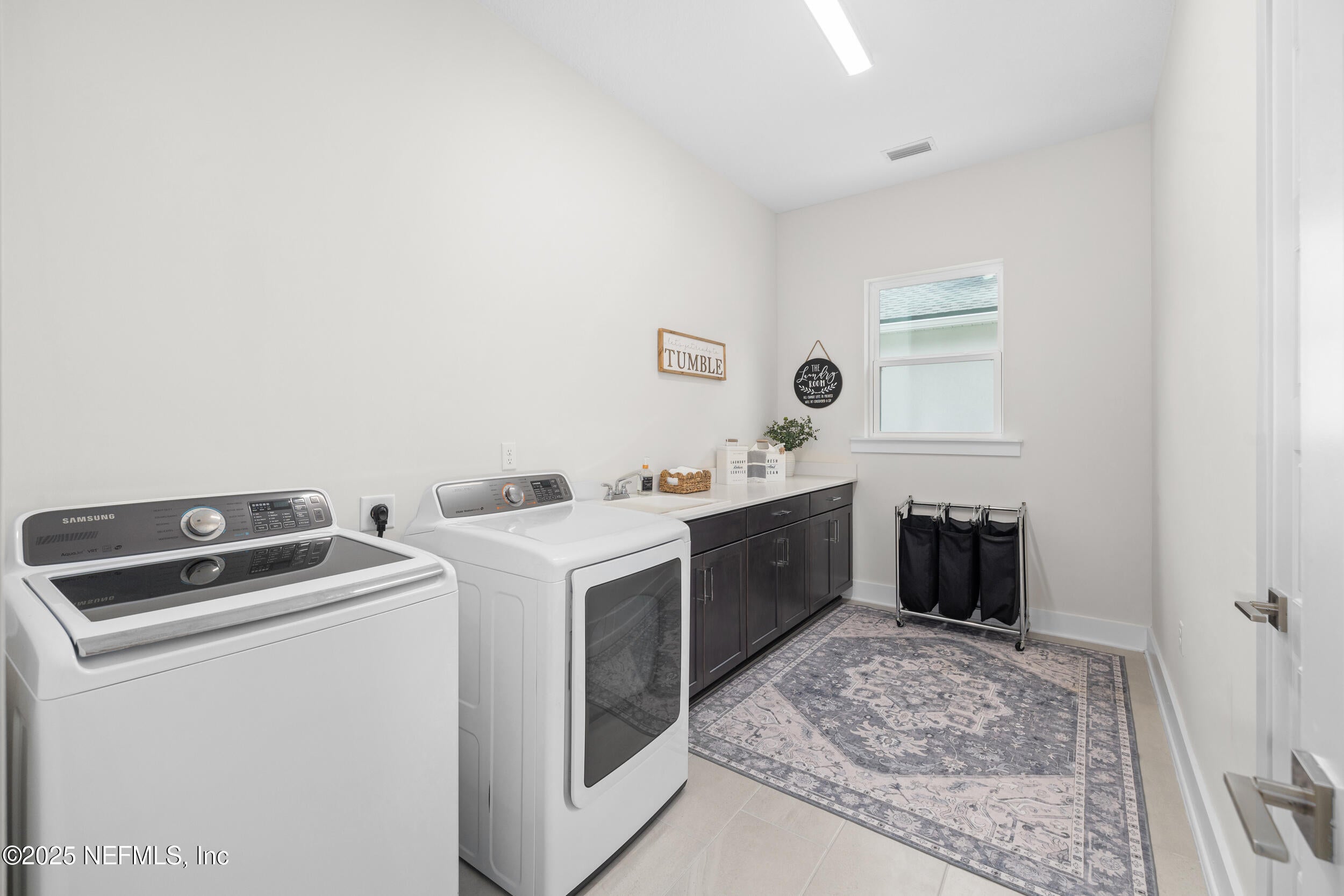 Jacksonville, Florida, 32256, United States, 5 Bedrooms Bedrooms, ,3 BathroomsBathrooms,Residential,Active,2006914