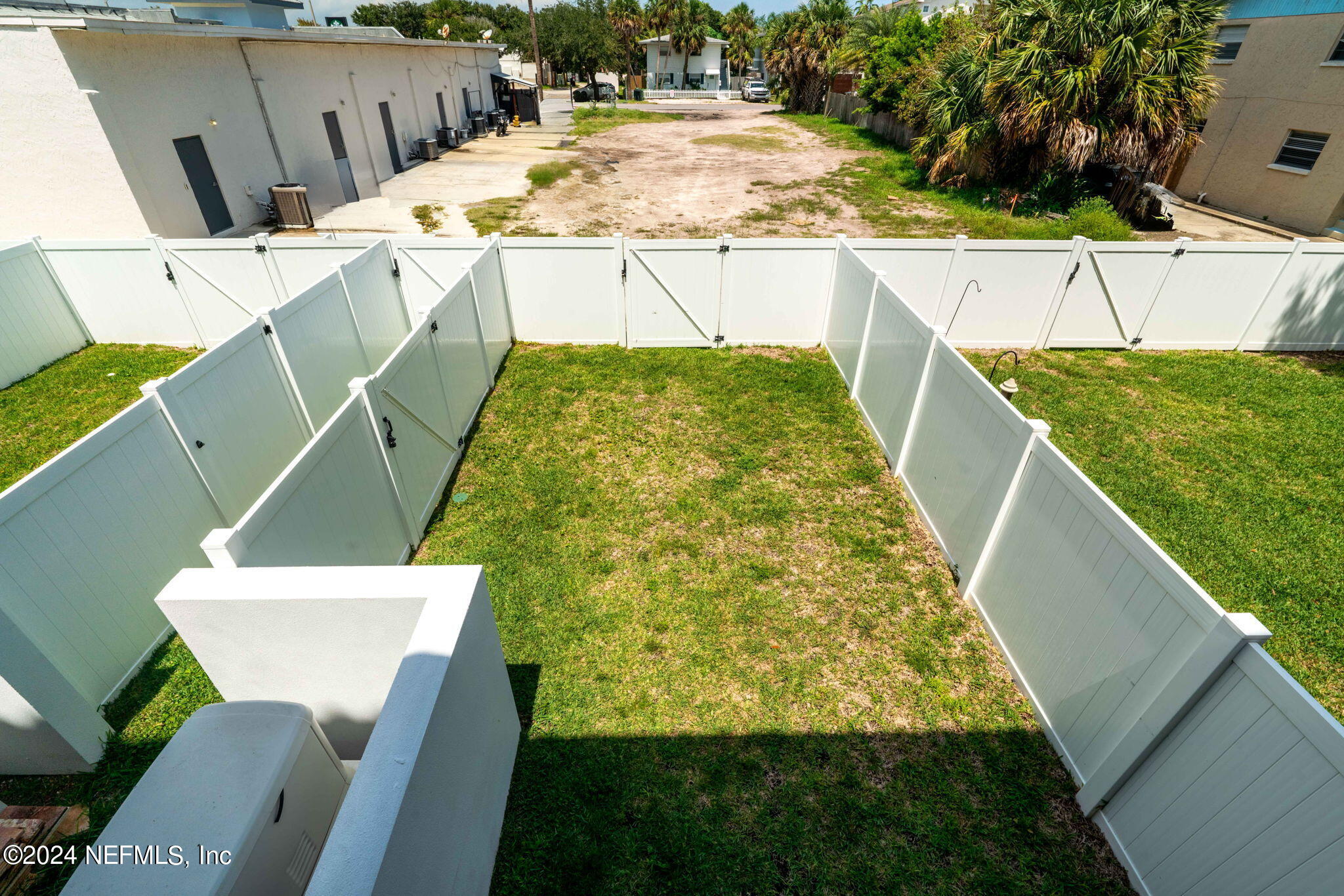 Jacksonville Beach, Florida, 32250, United States, 3 Bedrooms Bedrooms, ,4 BathroomsBathrooms,Residential,Active,1748200