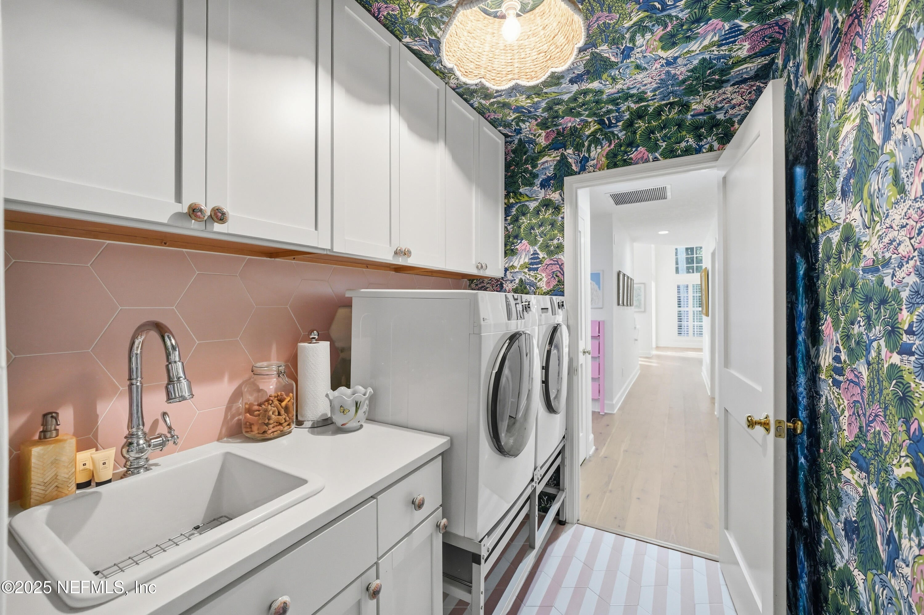 Salt Lake City, Utah, 84109, United States, 4 Bedrooms Bedrooms, ,3 BathroomsBathrooms,Residential,Active,1972182