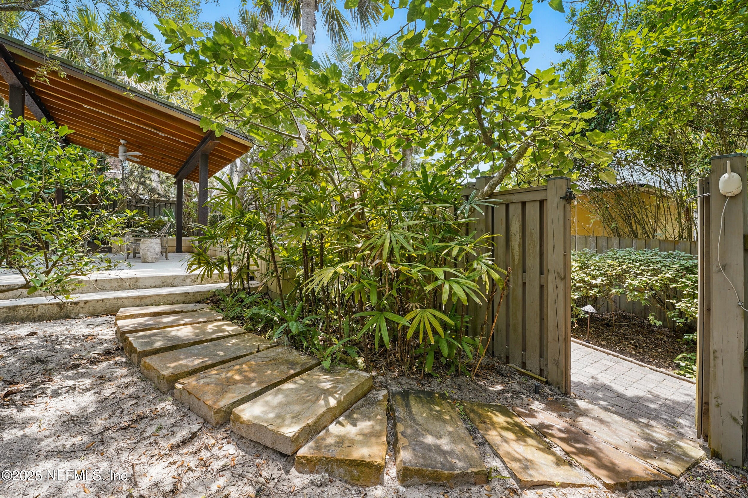 Atlantic Beach, Florida, 32233, United States, ,4 BathroomsBathrooms,Residential,Active,1823989