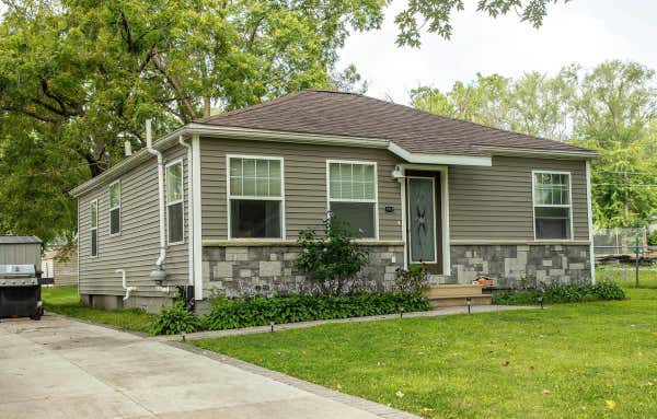 1915 PLAINVIEW ST, WATERLOO, IA 50707 - Image 1