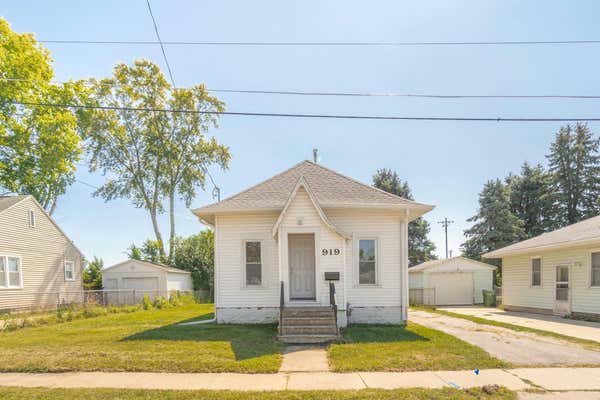 919 CONGER ST, WATERLOO, IA 50703 - Image 1