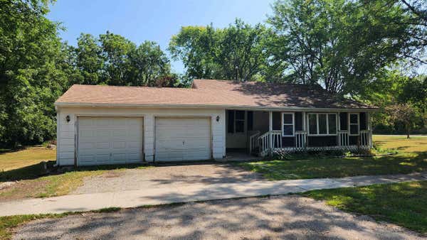 112 PHILLIPS ST, WATERLOO, IA 50703 - Image 1