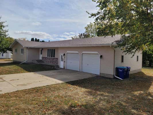 220 LINCOLN DR, OELWEIN, IA 50662 - Image 1