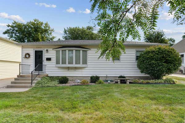 2422 RUSSELL DR, CEDAR FALLS, IA 50613 - Image 1