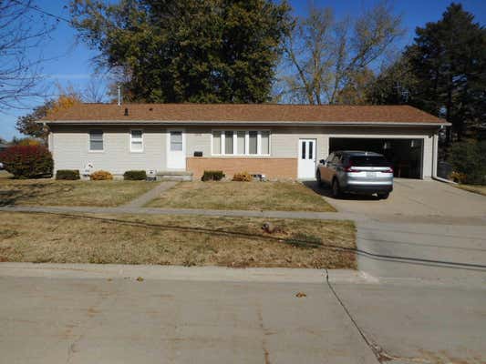 202 E 20TH ST, CEDAR FALLS, IA 50613 - Image 1